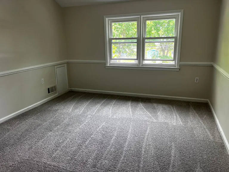 2214 Ellen Ave — Photo 5