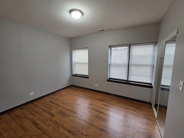 7844 S. Ellis Ave — Photo 27