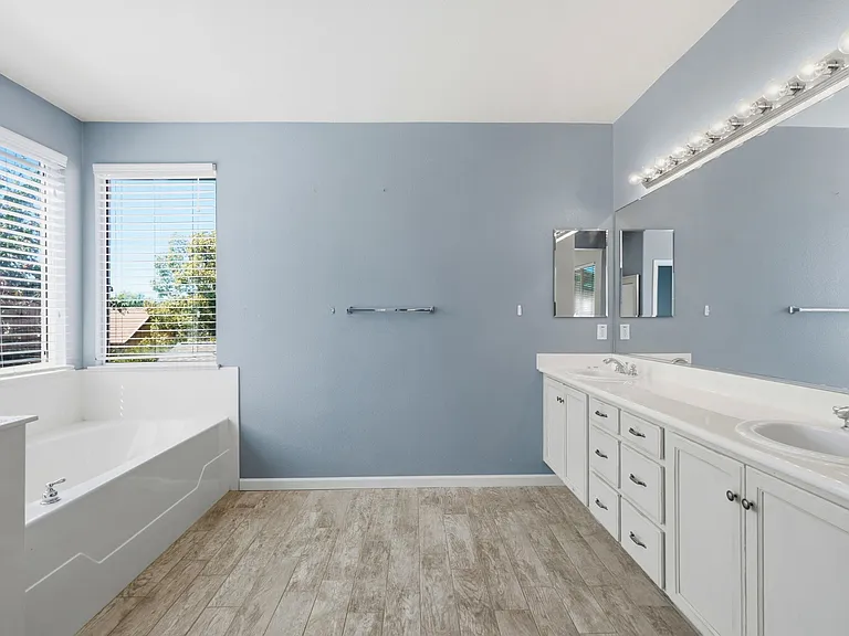 871 Larkspur Ln — Photo 46
