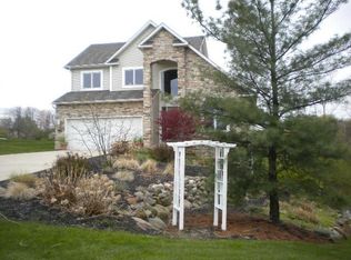 6960 Sturbridge Dr, Concord Twp, OH 44077