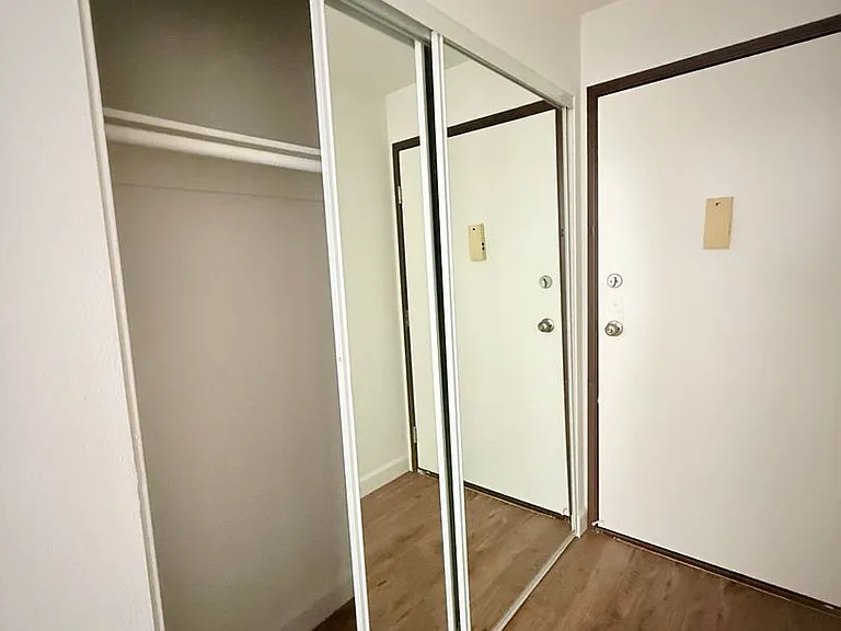 Perfectly situated 2 bedroom and 2 bathroom ! — Photo 27