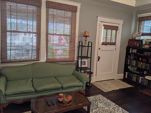 walk out to 2nd floor porch