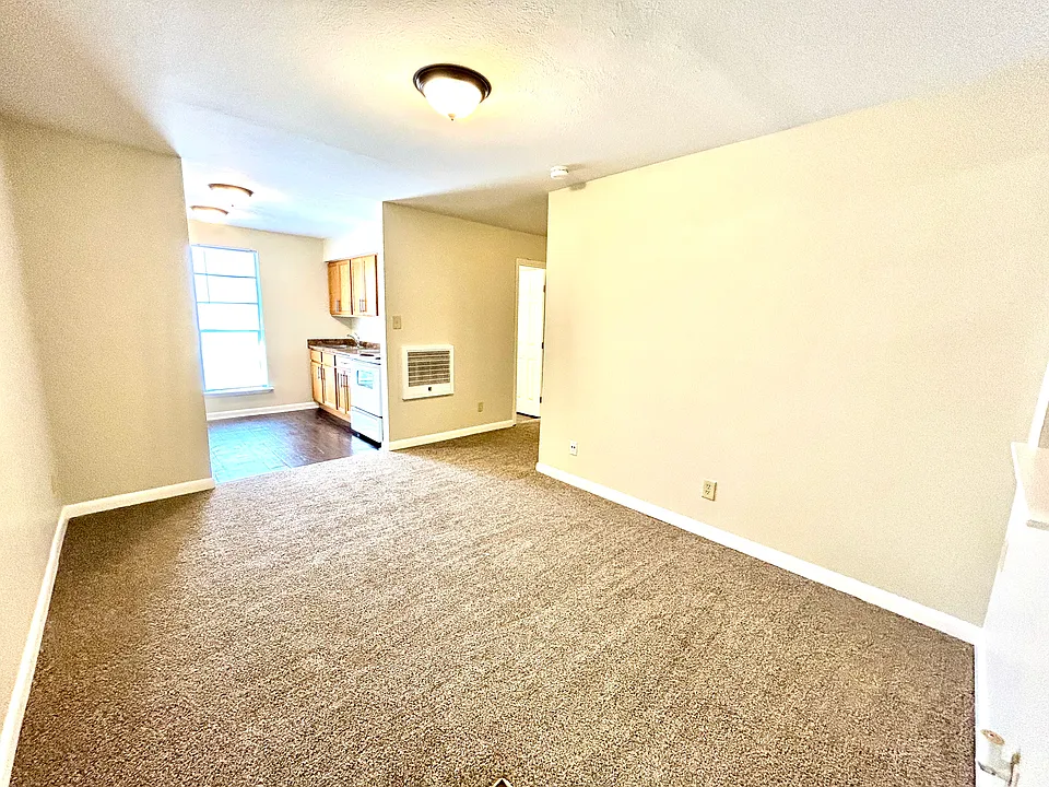 515 Lake Ave #24