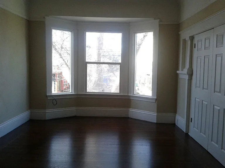 4824 Telegraph Ave — Photo 4