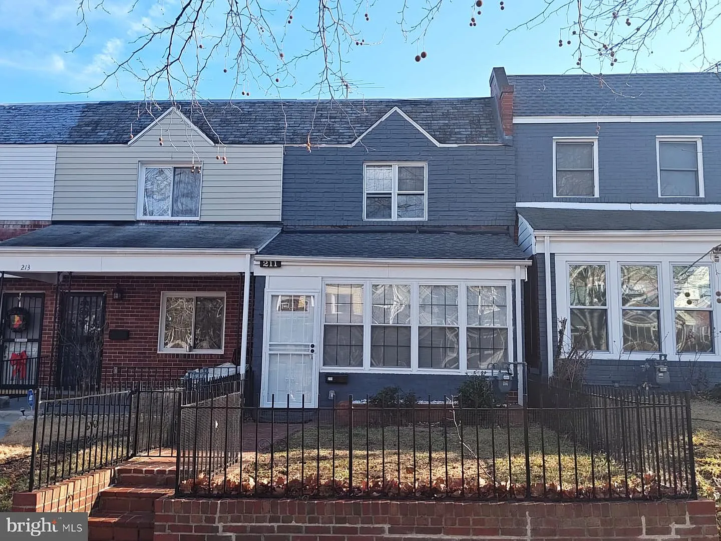 211 34th St NE photo 1