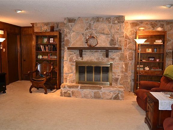 5th image of 817 Canyon Ct