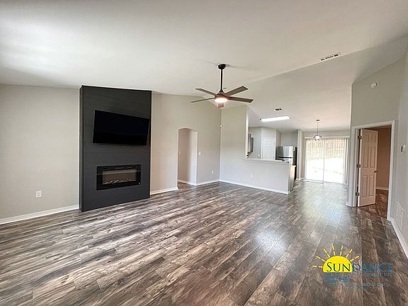 2nd image of 203 Cabana Way