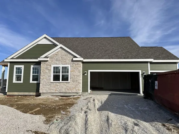 438 Sandstone STREET, Slinger, WI 53086