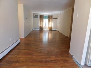 822 Blackstone Vlg, Meriden, CT 06450
