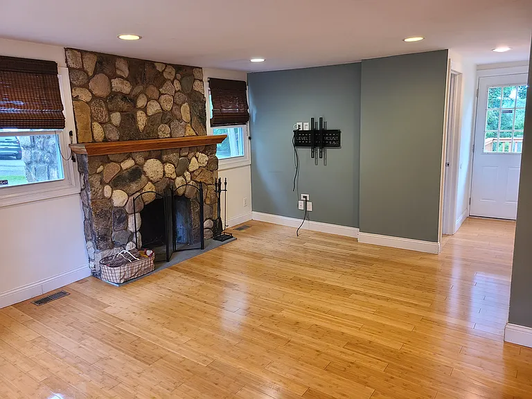 55 S Hill Rd — Photo 7
