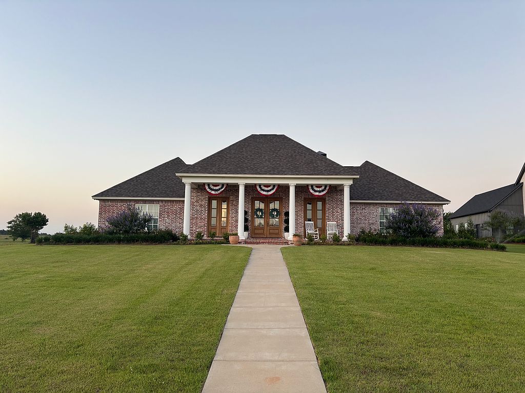141 Loring Bnd - Property Image