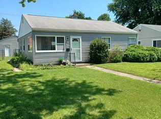 329 N Virginia St, Hobart, IN 46342