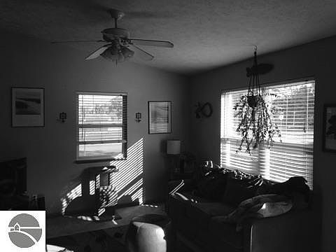 3rd image of 1202/1204 Pine St