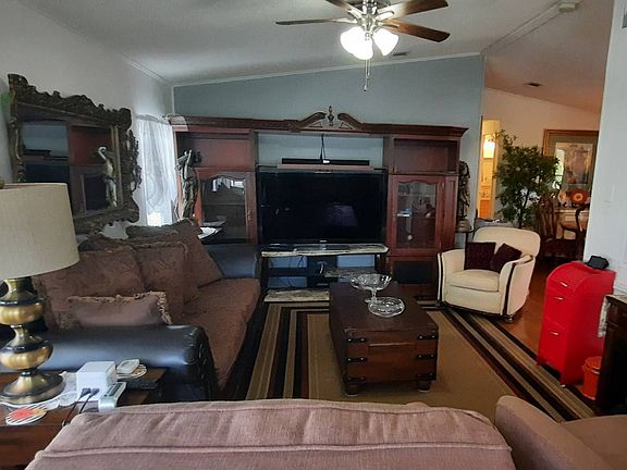 5th image of 443 Laurelwood Ln