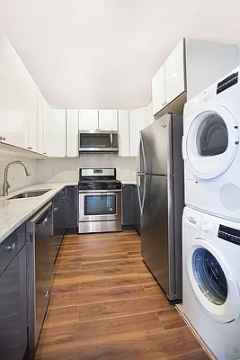 Rented by Bohemia Realty Group | media 9