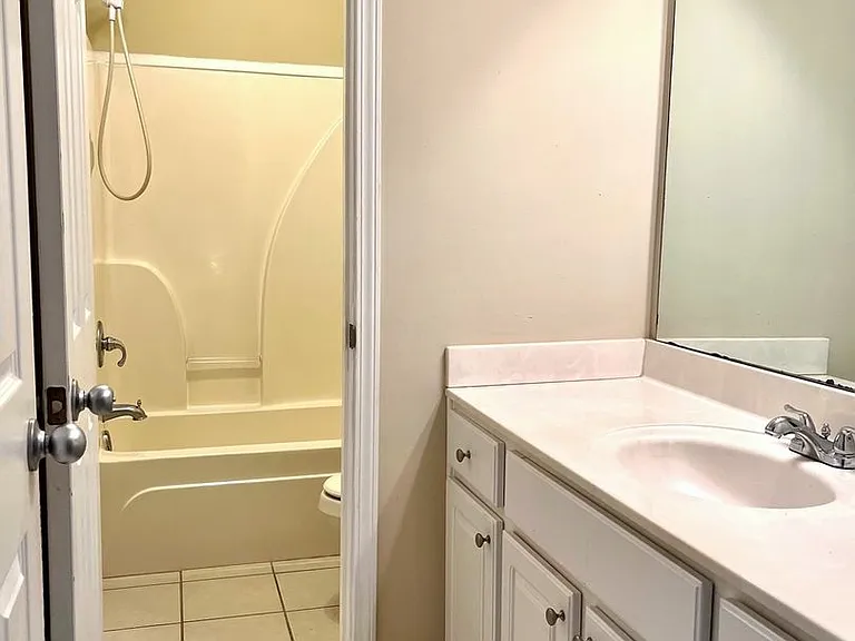 983 Yancey Ct — Photo 20