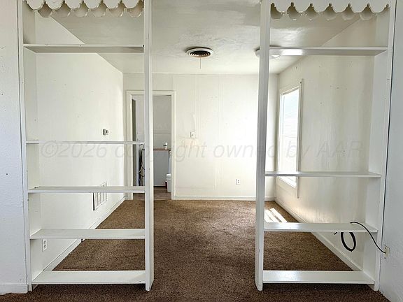 4th image of 1604 Yows St