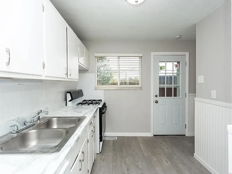 3860 Brittany Cir #3864 — Photo 11