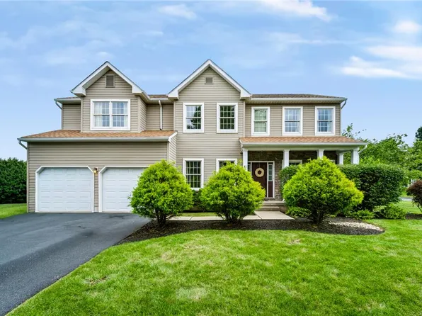 42 Mill Brook Ct, Easton, PA 18045