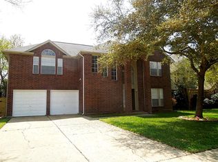 16535 Tranquil Dr, Sugar Land, TX 77498