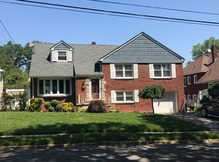 183 Van Buskirk Rd, Teaneck, NJ 07666