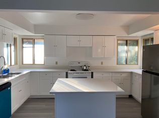 75XX 184th St, Surrey, BC V4N6G4