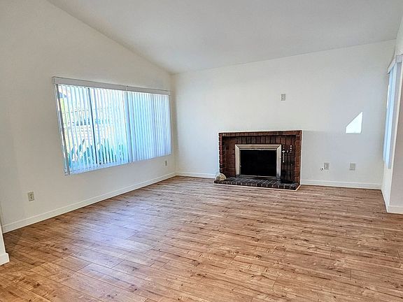 2nd image of 2337 Cravath Ct APT A