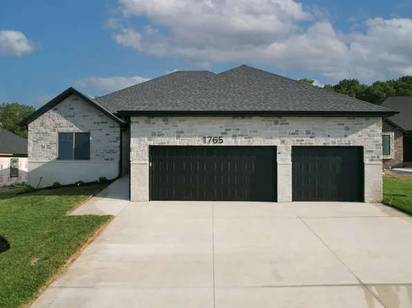 1765 W Gaslight Drive, Springfield, MO 65810