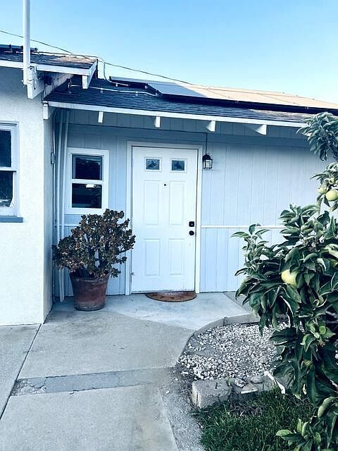 1st image of 665 N San Antonio Ave