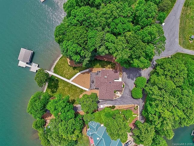 1st image of 104 Belk Pt