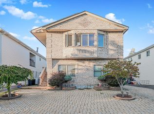 31 Plank Rd, Staten Island, NY 10314