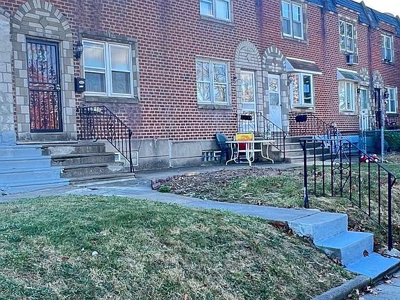 2nd image of 6015 Summerdale Ave