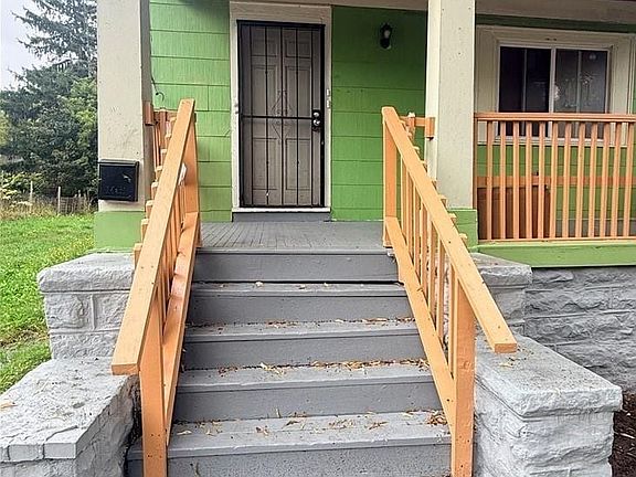 3rd image of 179 Keystone St