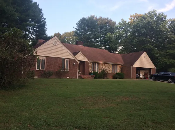 763 Evergreen Rd, Flat Lick, KY 40935