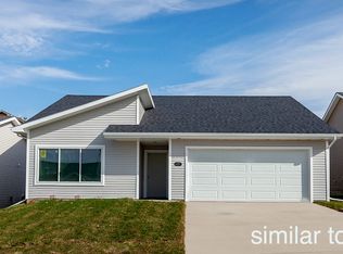 4403 E 43rd Ct, Des Moines, IA 50317