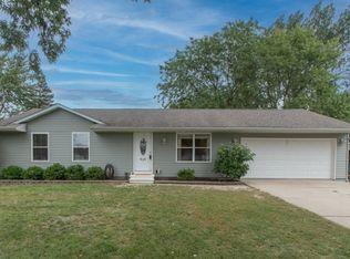 410 Langen St, Lowell, IN 46356