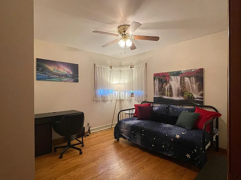 1501 W Foster Ave — Photo 24
