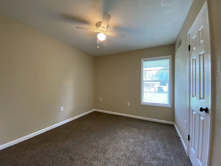 5112 Breckenwood Dr — Photo 6