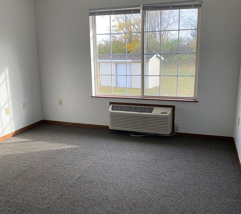 1st image of 208-220 Glenda Dr #220-10