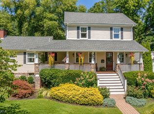 152 Hillside Ave, Chatham, NJ 07928