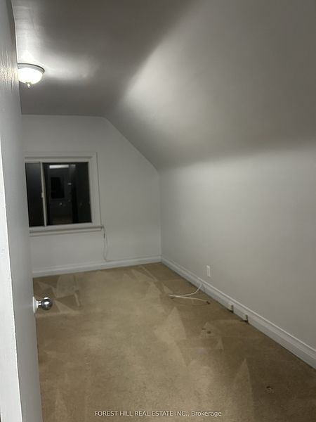 Toronto House for rent - 4 Bedrooms — photo 6