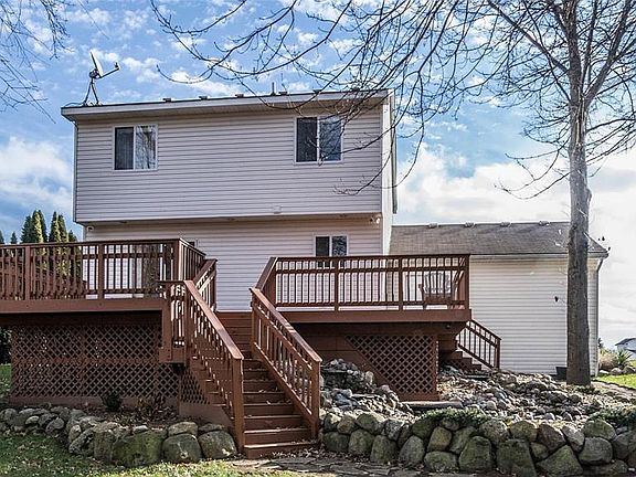 3rd image of 2479 Somerville Dr