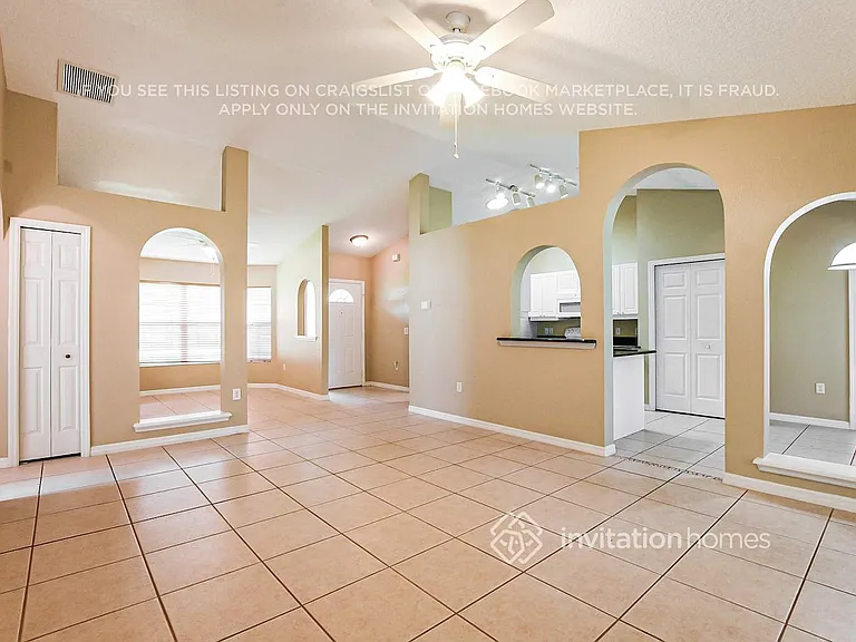 13203 Biscayne Dr — Photo 4