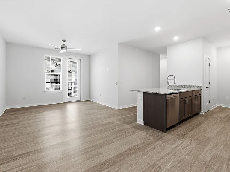 The Warwick at Foundry Creek — Photo 14