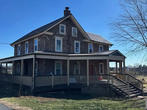 136 Souder Rd, Royersford, PA 19468