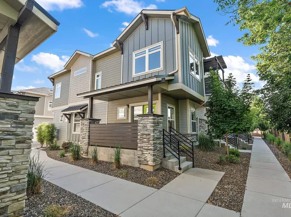 4265 N Reed Ln, Garden City, ID 83714