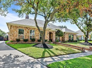 3220 Creighton Ln, Bedford, TX 76021