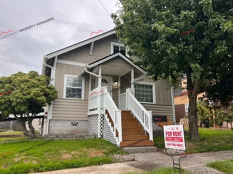 848 NW Maryland Ave — Photo 2
