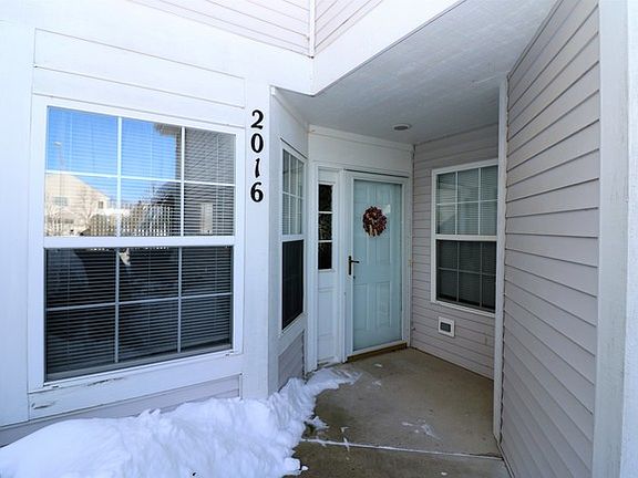 4th image of 2016 Orchard Ln #1