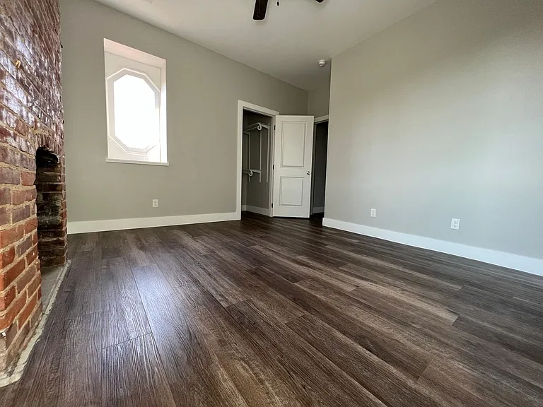 1220 Sheffield Street — Photo 9
